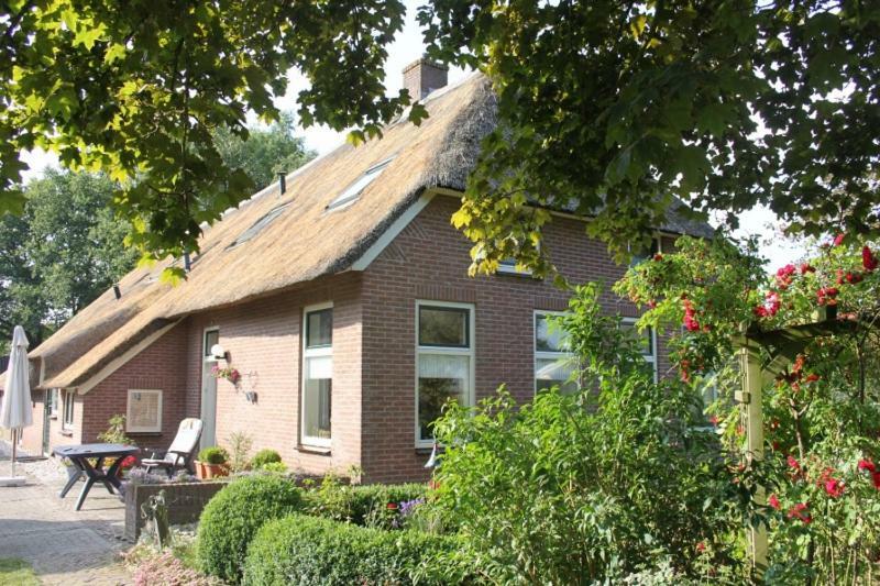 B&B An De Kraloerweg Ruinen Exteriör bild